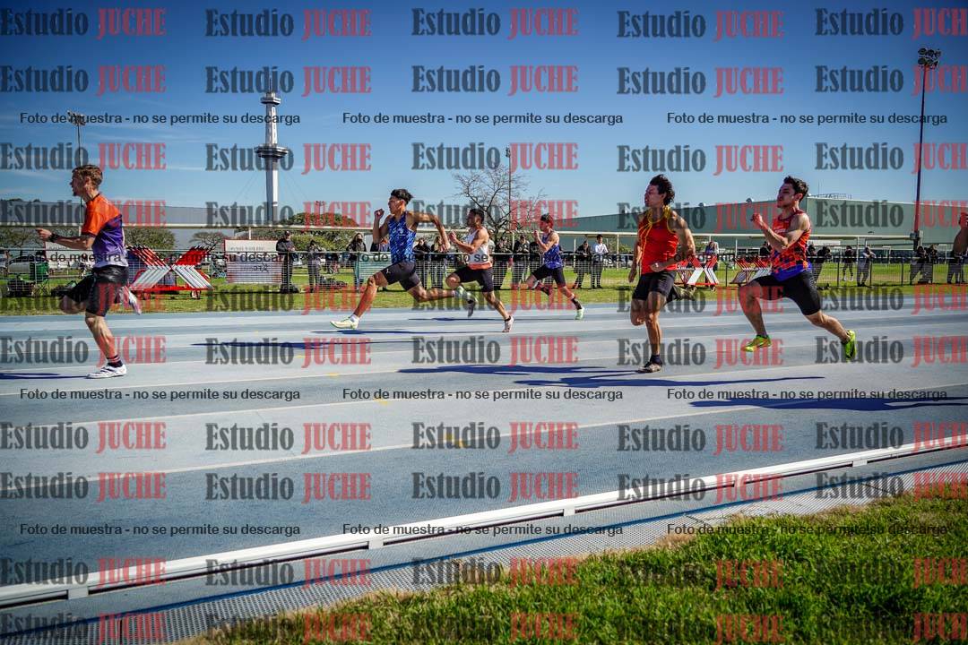 Fotos de los 100 m llanos de varones