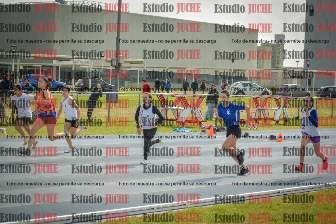 Fotos de los 80 m llanos de mujeres