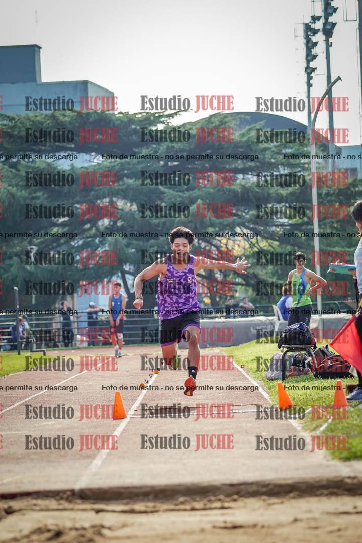 Fotos del salto triple de varones