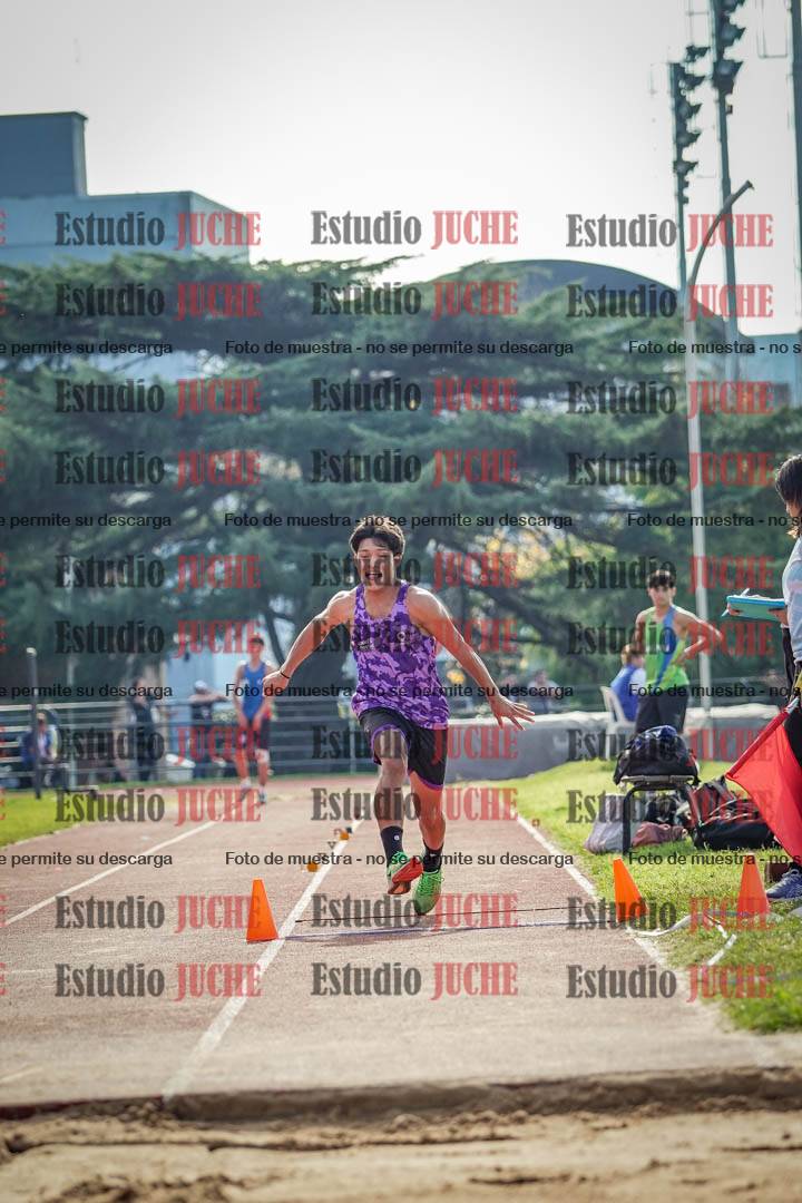 Fotos del salto triple de varones