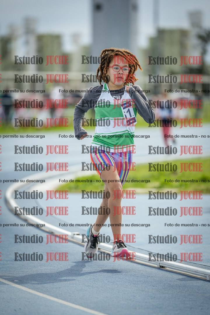 Fotos de los 800 m llanos de mujeres - U14