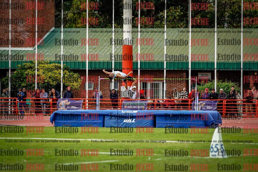 Fotos del salto en alto de varones - FINAL