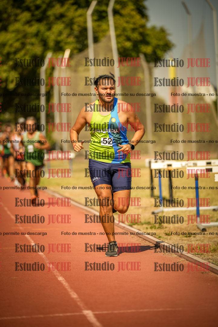 Fotos de los 3000 m llanos de varones