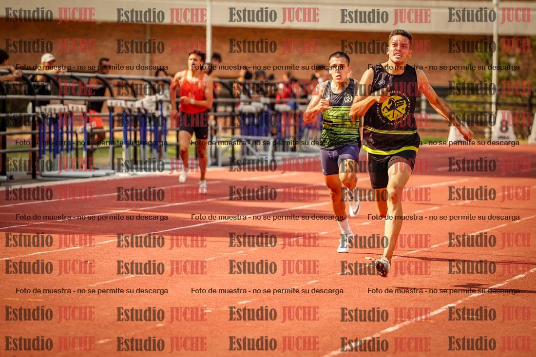 Fotos de los 400 m llanos de varones