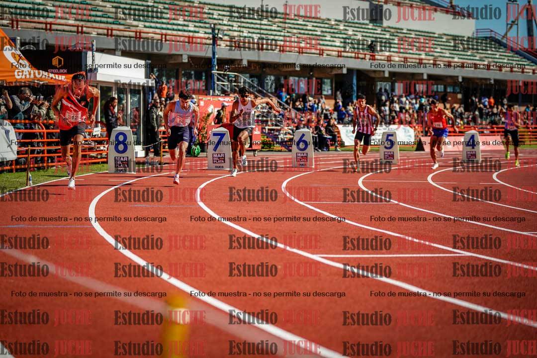 Fotos de los 800 m llanos de varones