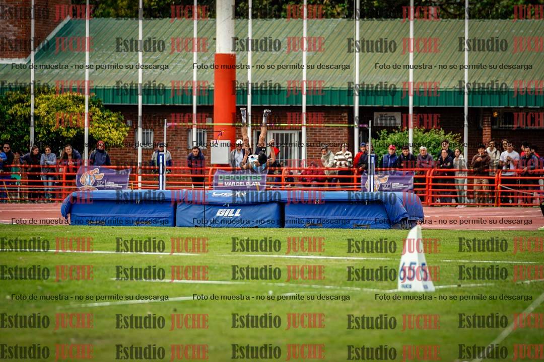 Fotos del salto en alto de varones - FINAL