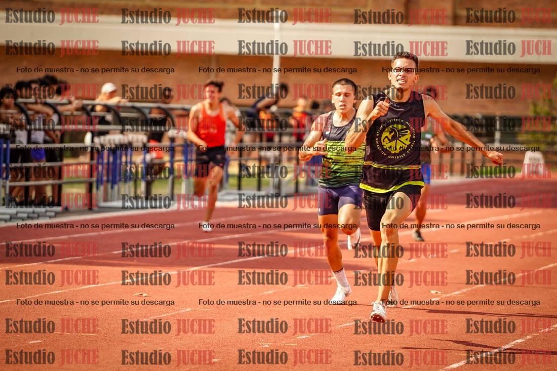 Fotos de los 400 m llanos de varones