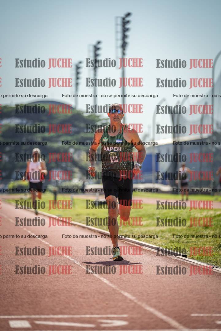 Fotos de los 800 m llanos de varones