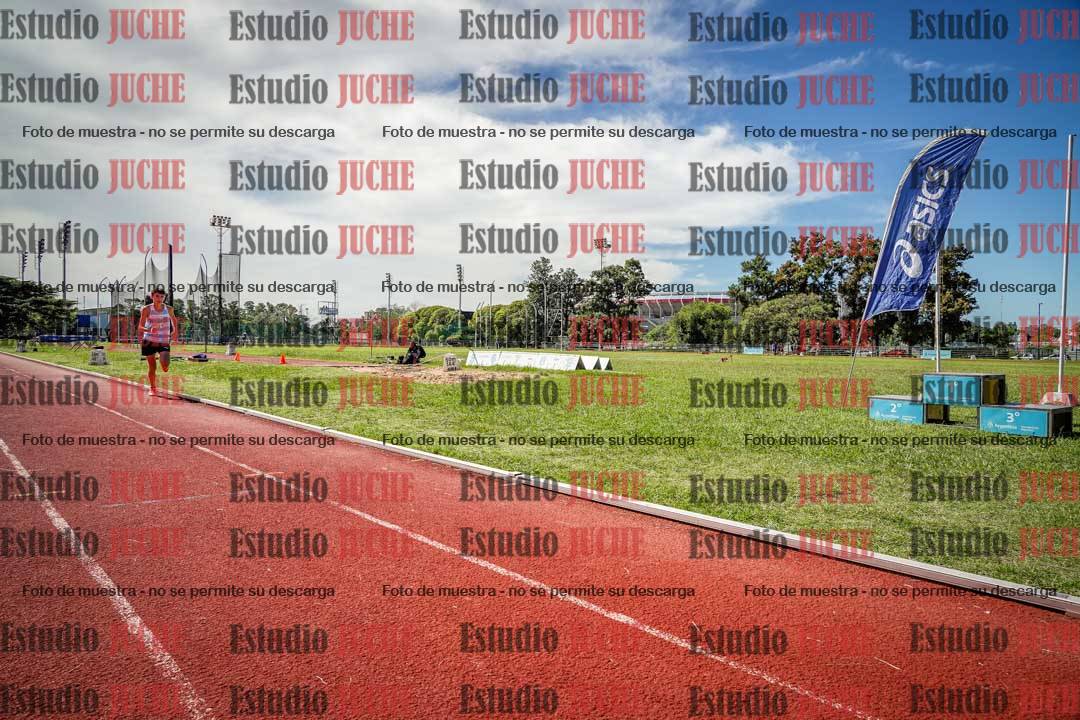 Fotos de los 600 m llanos de varones