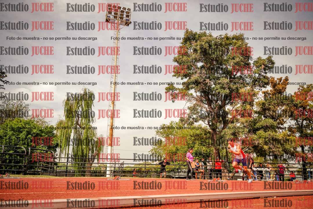 Fotos de los 200 m llanos de varones