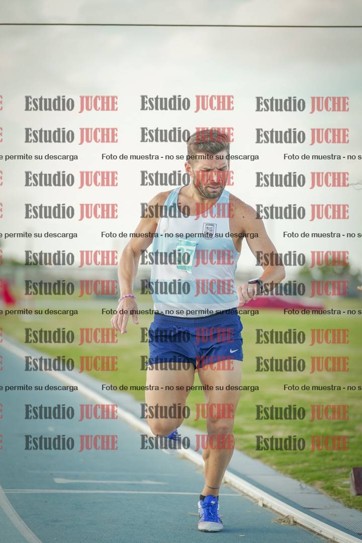 Fotos de los 800 m llanos de varones