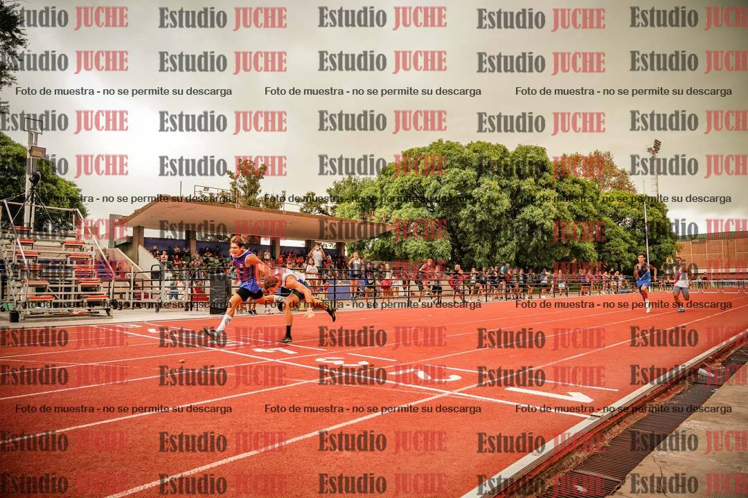 Fotos de los 400 m con vallas de varones
