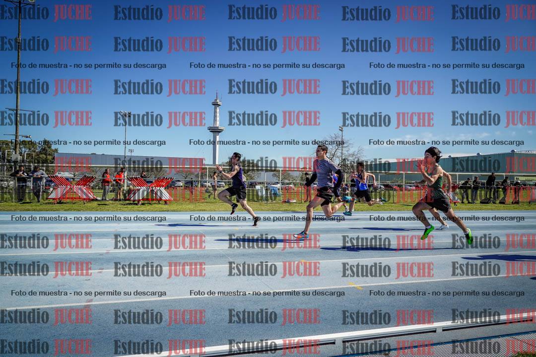 Fotos de los 100 m llanos de varones