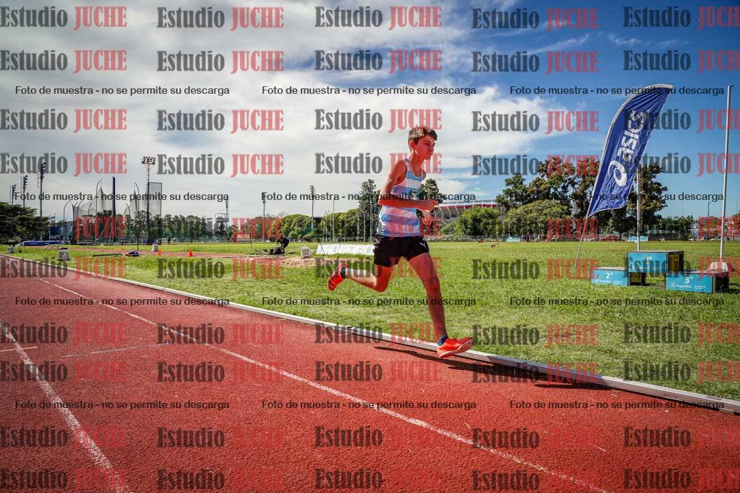 Fotos de los 600 m llanos de varones
