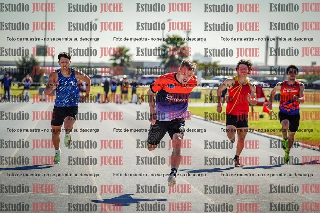 Fotos de los 100 m llanos de varones