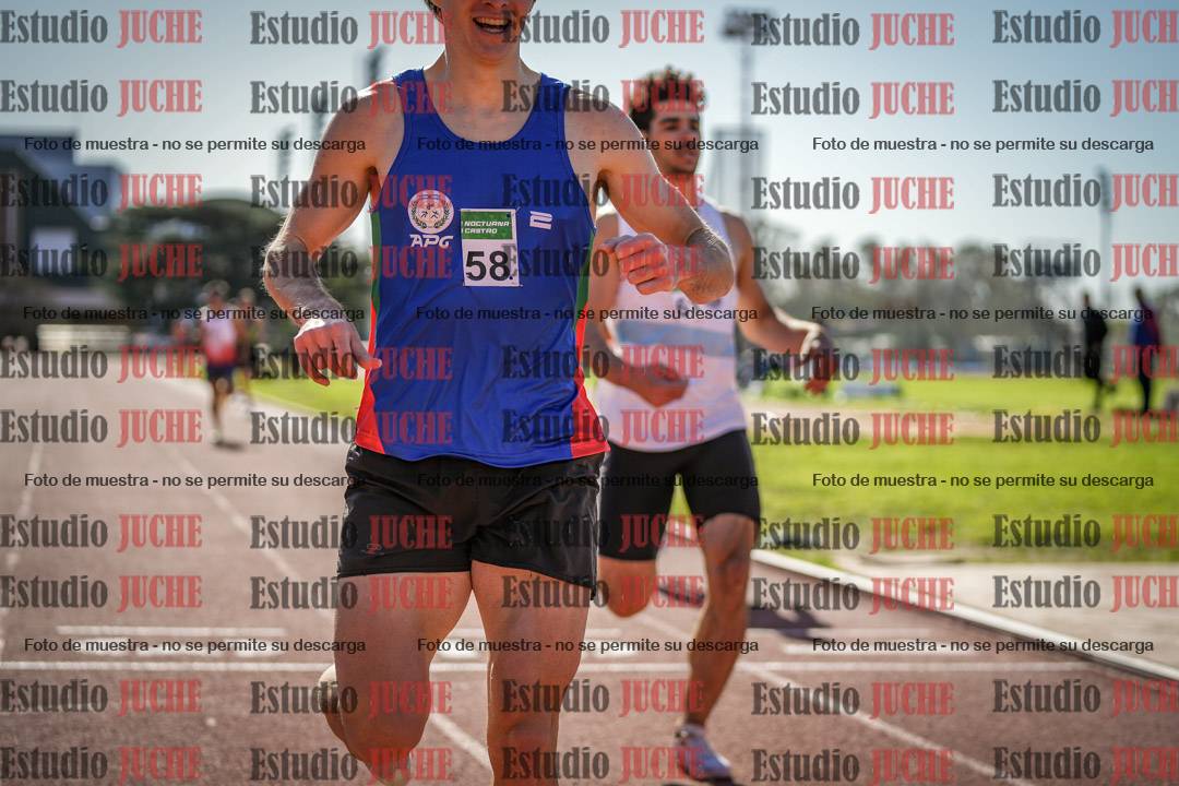 Fotos de los 800 m llanos de varones