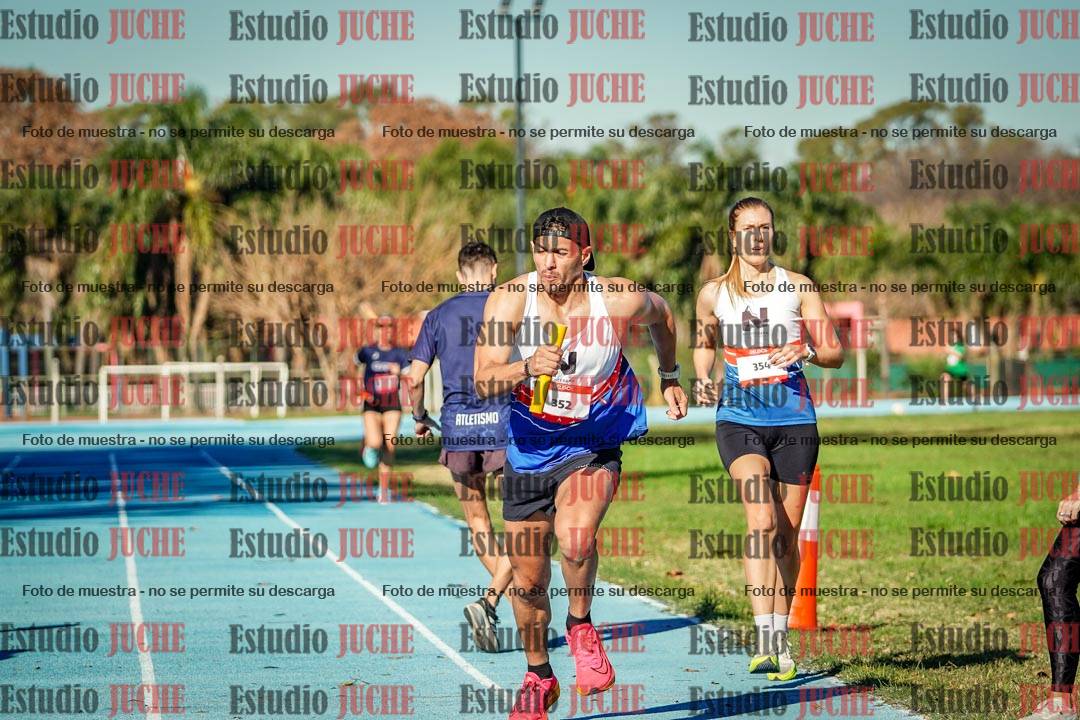 Fotos durante los relevos