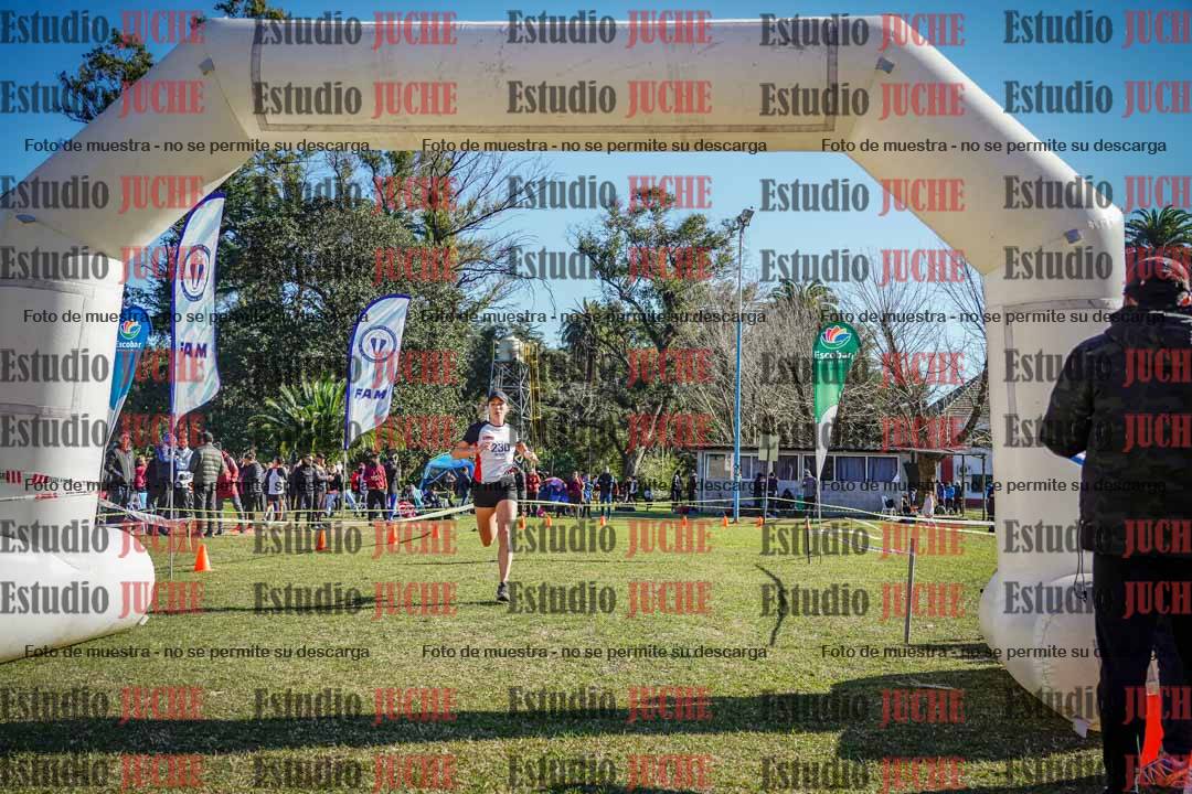 Fotos de la llegada del cross de 6000 m