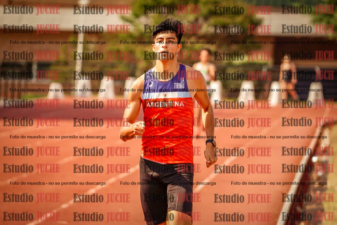 Fotos de los 400 m llanos de varones