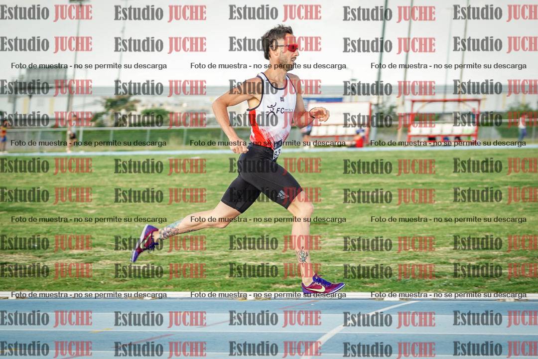 Fotos de los 800 m llanos de varones