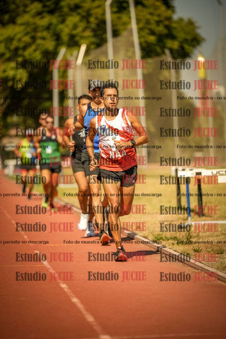 Fotos de los 3000 m llanos de varones