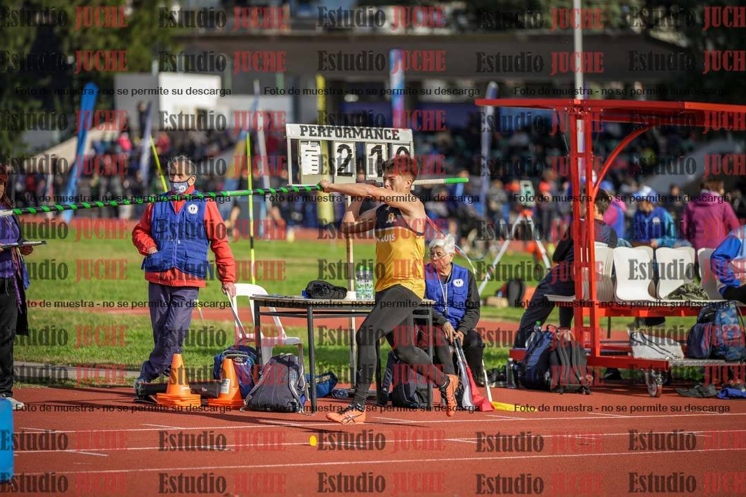 Fotos del salto con garrocha de varones - decatlón 8