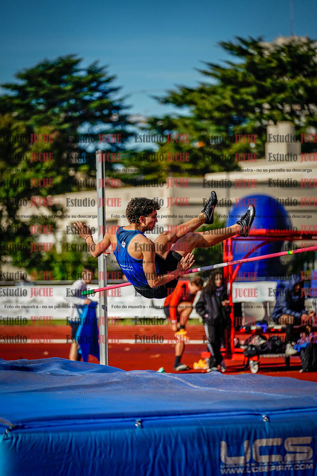 Fotos del salto en alto de varones