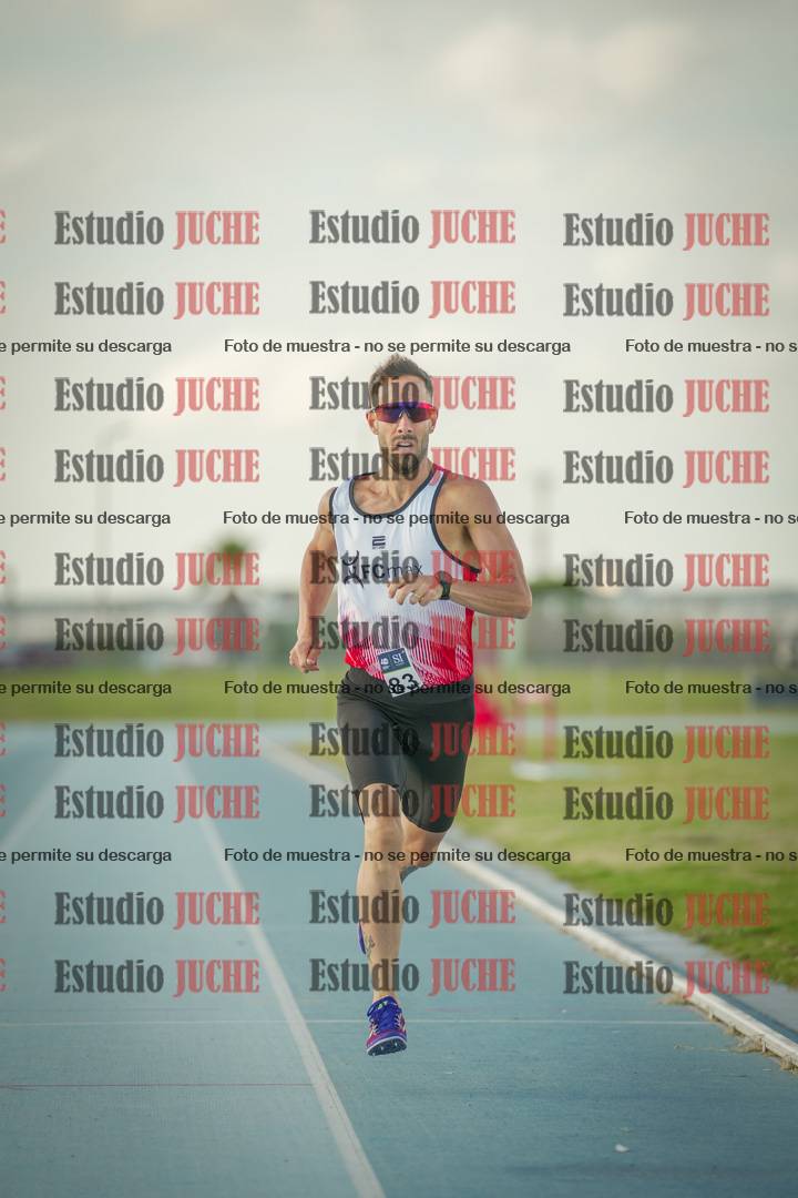 Fotos de los 800 m llanos de varones
