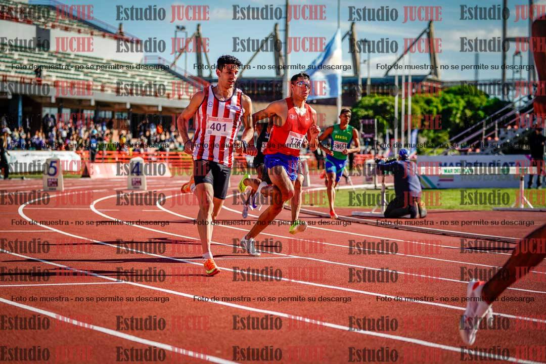 Fotos de los 800 m llanos de varones