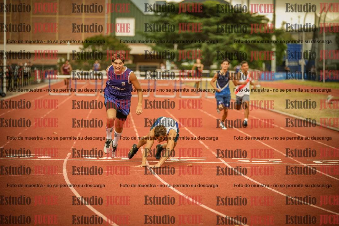 Fotos de los 400 m con vallas de varones
