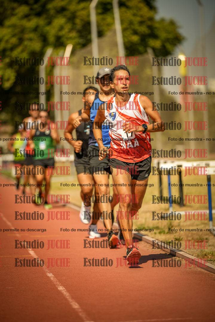 Fotos de los 3000 m llanos de varones
