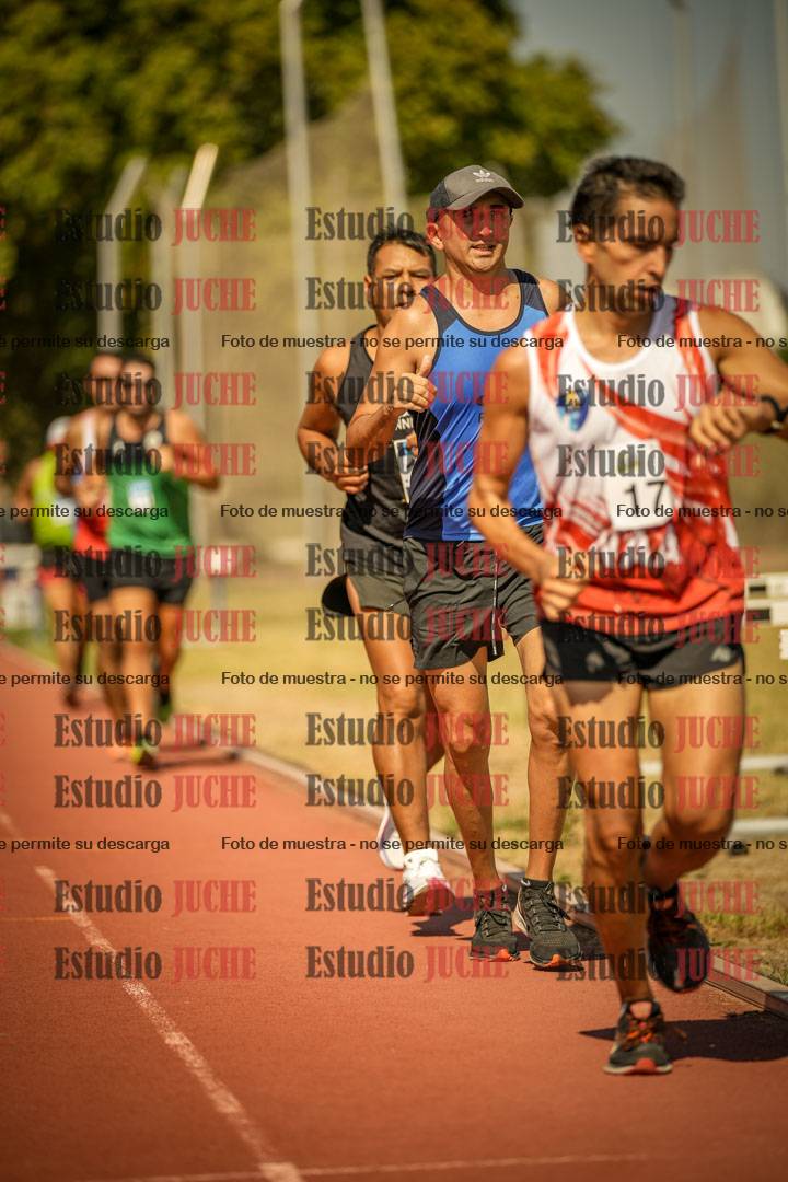 Fotos de los 3000 m llanos de varones