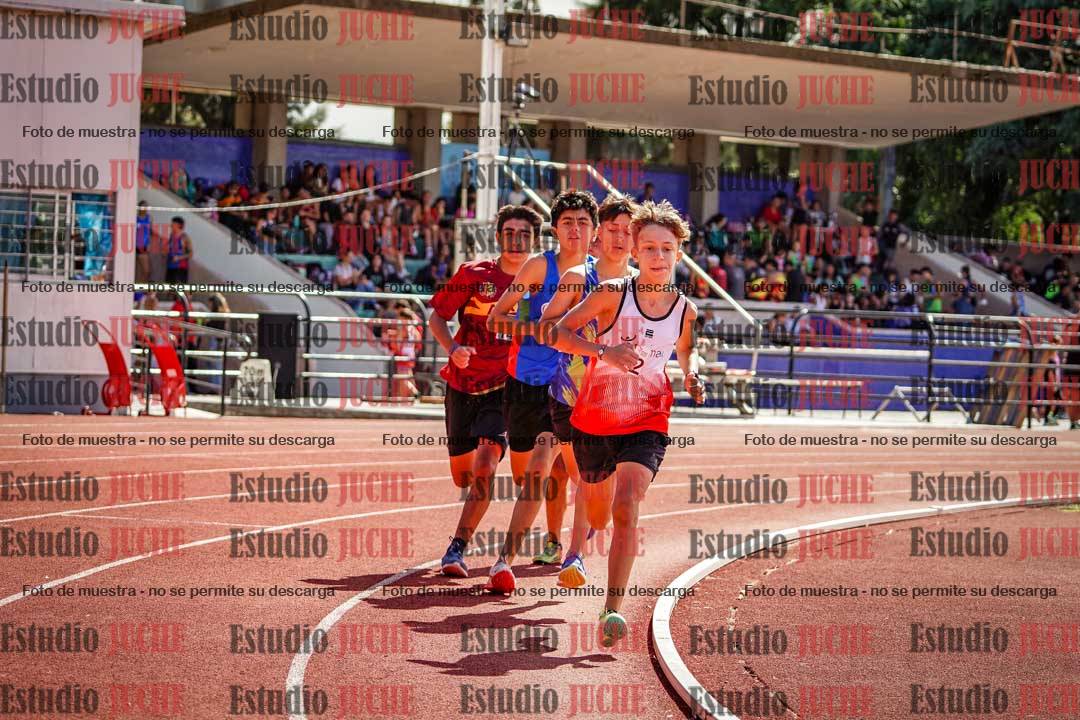 Fotos de los 600 m llanos de varones