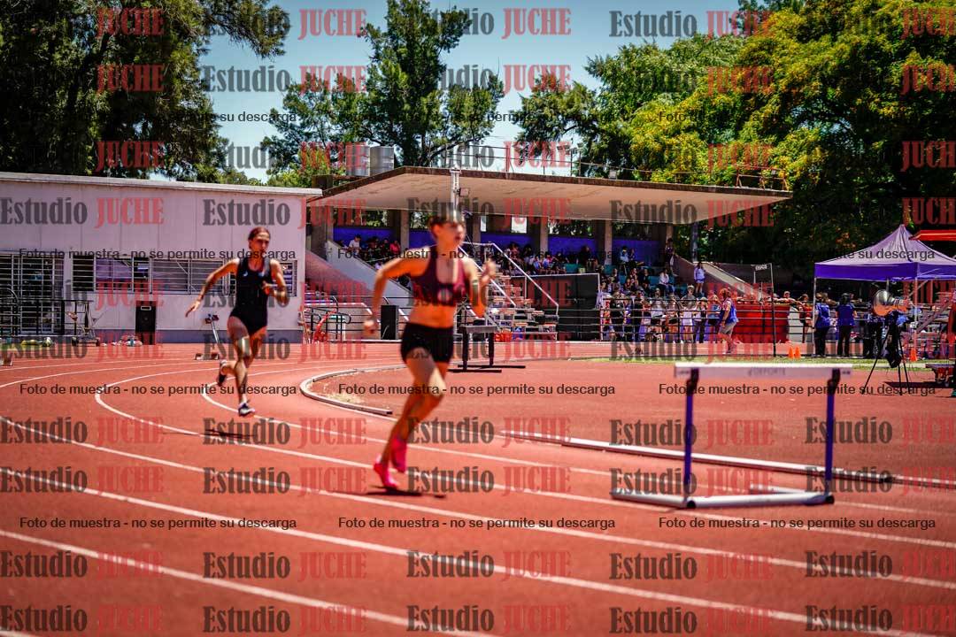 Fotos de los 400 m con vallas de mujeres