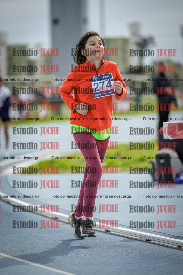 Fotos de los 800 m llanos de mujeres - U14