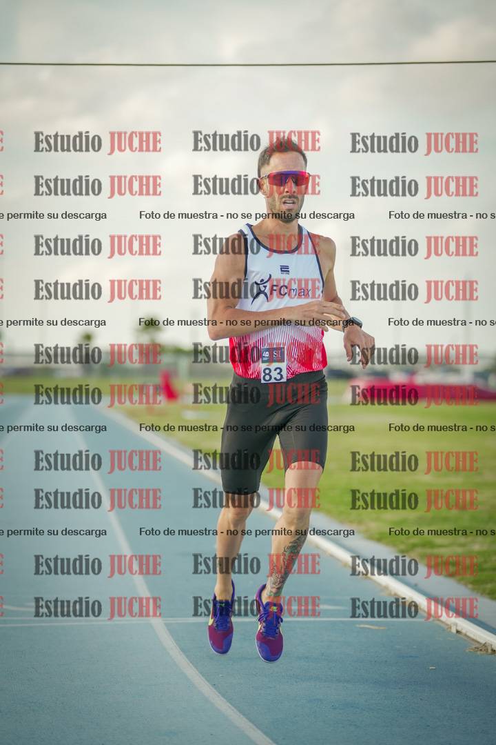 Fotos de los 800 m llanos de varones