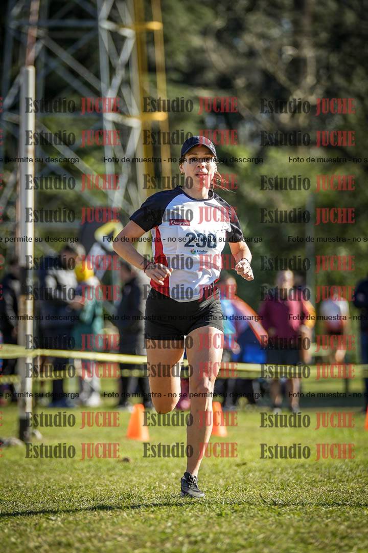 Fotos de la llegada del cross de 6000 m