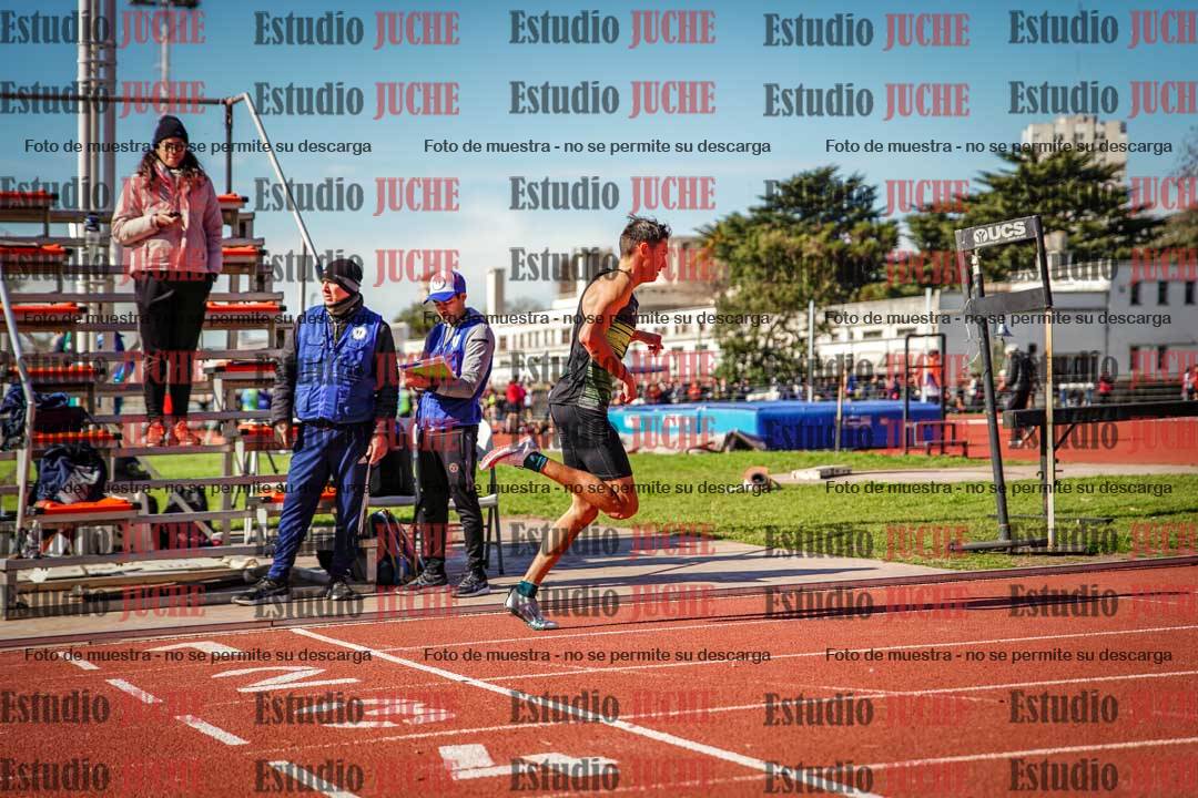 Fotos de los 800 m llanos de varones