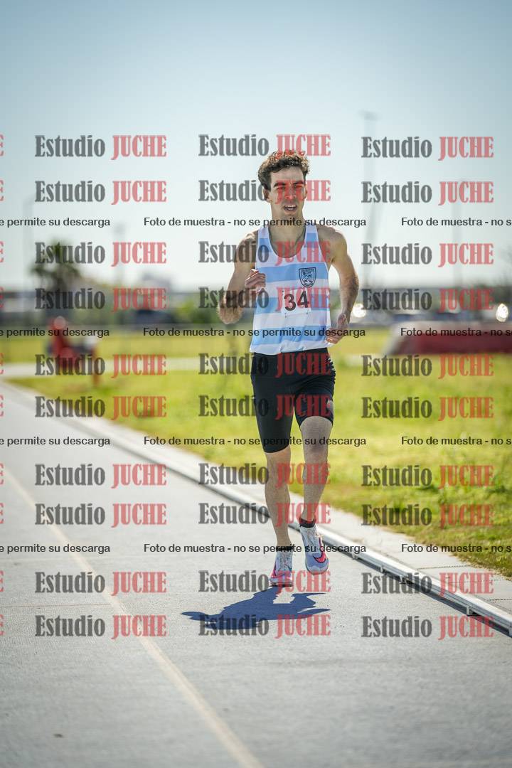 Fotos de los 800 m llanos de varones