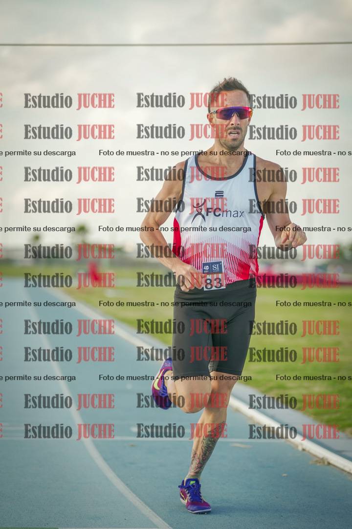 Fotos de los 800 m llanos de varones