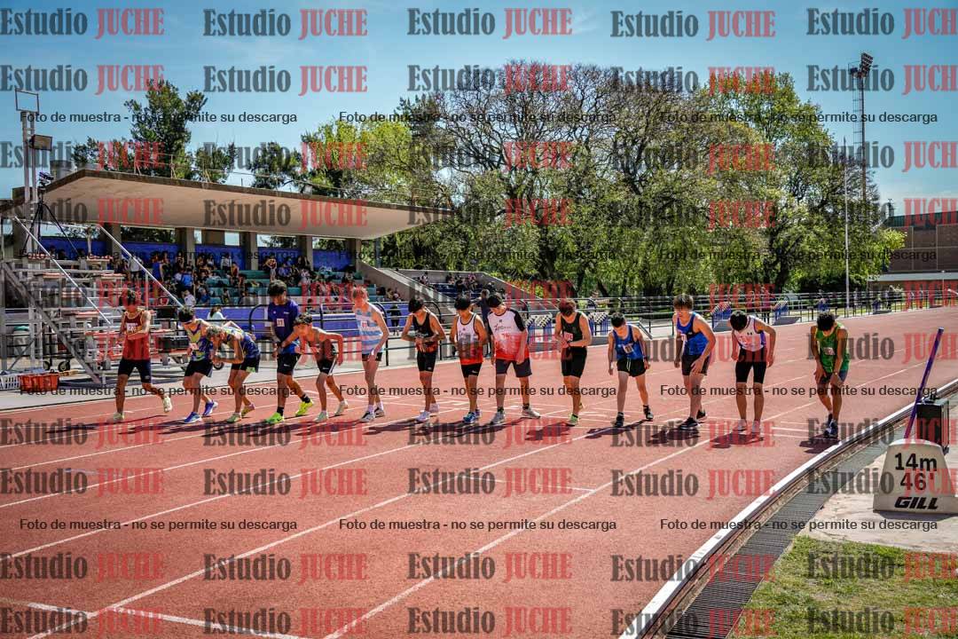 Fotos de los 2400 m llanos de varones