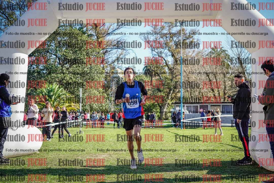 Fotos de la llegada del cross de 3000 m
