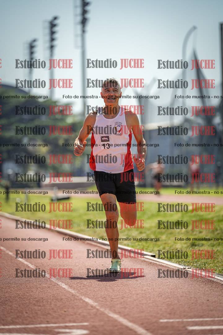 Fotos de los 800 m llanos de varones