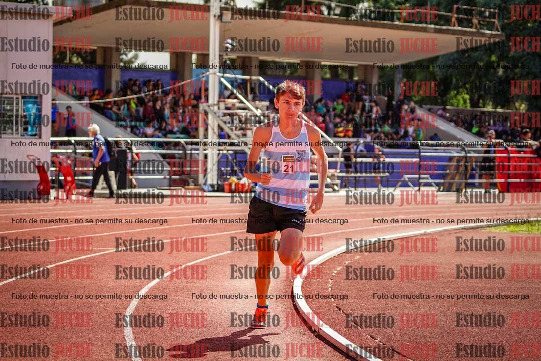 Fotos de los 600 m llanos de varones