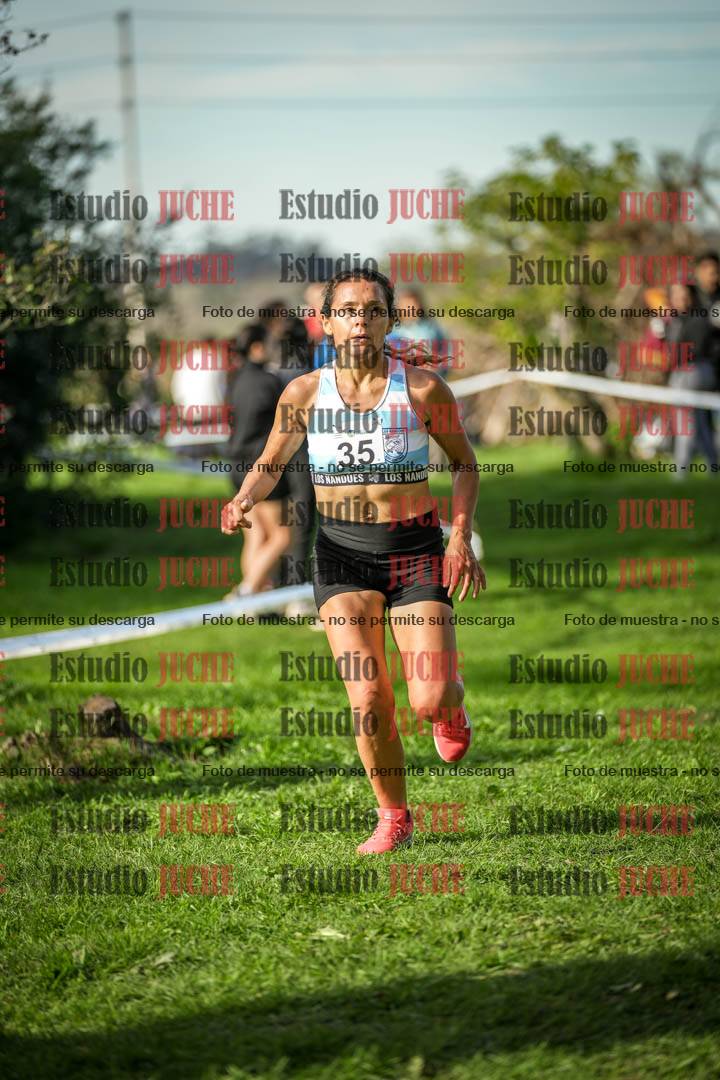 Fotos de la llegada del cross de 6000 m