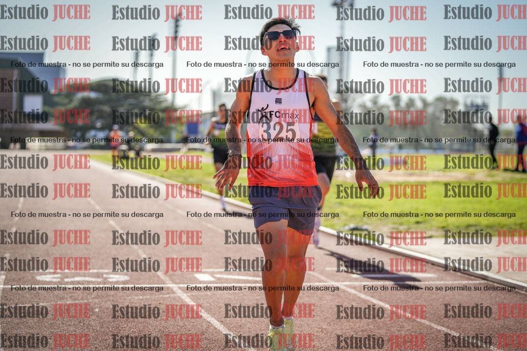 Fotos de los 800 m llanos de varones