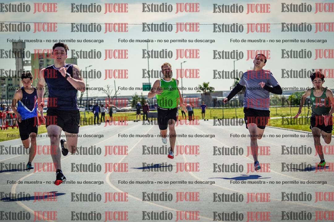 Fotos de los 100 m llanos de varones
