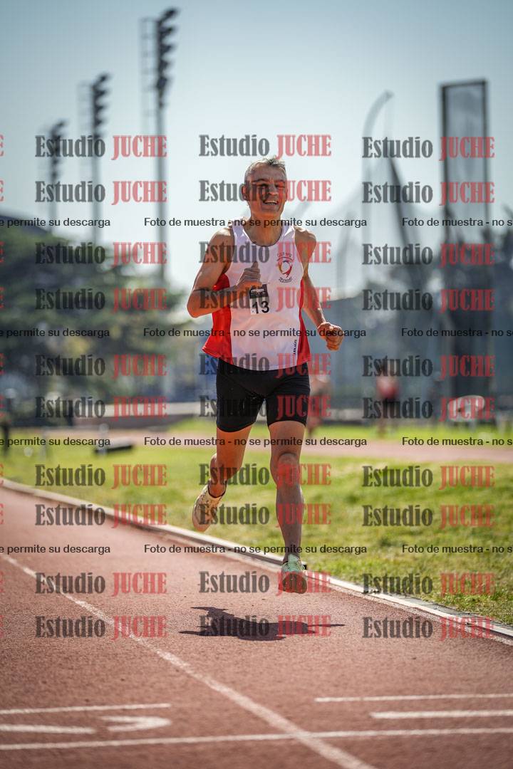 Fotos de los 800 m llanos de varones