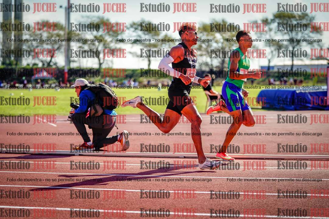 Fotos de los 800 m llanos de varones