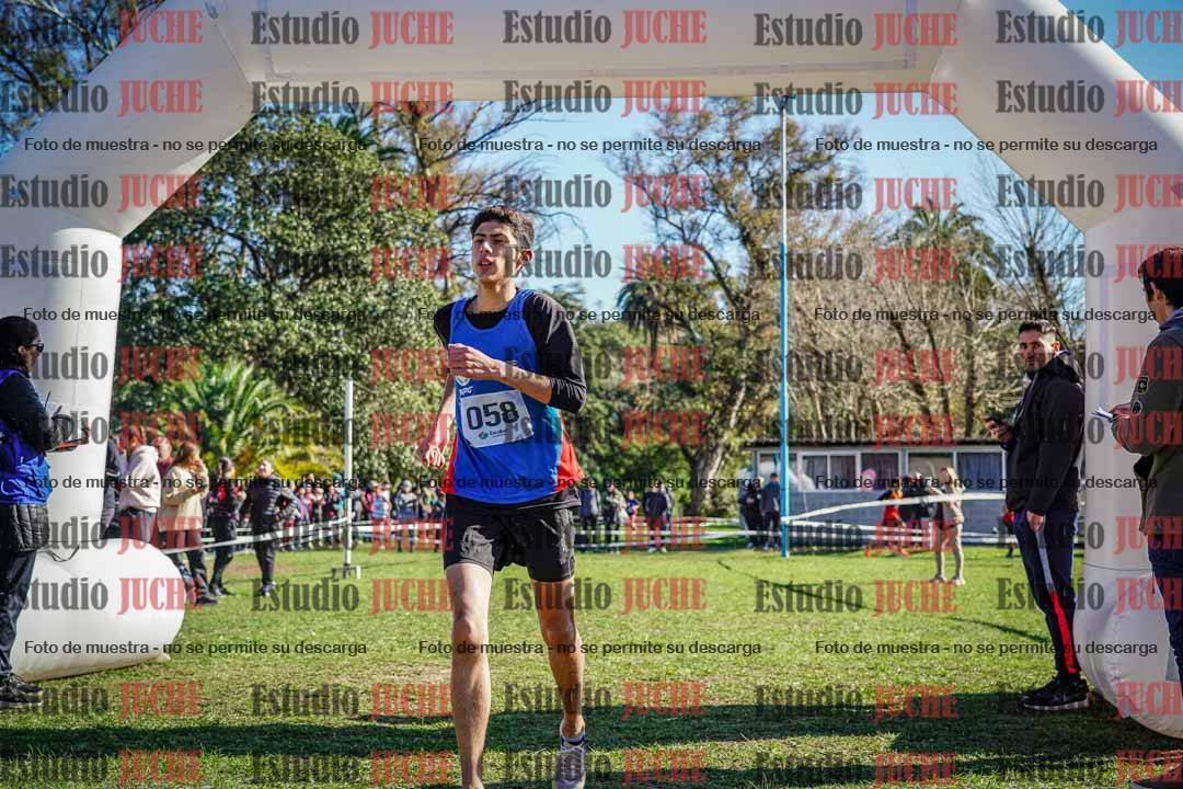 Fotos de la llegada del cross de 3000 m
